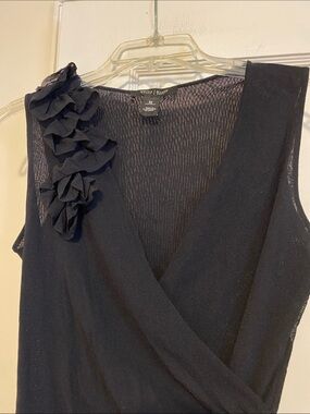 🎀 5/$20 🎀 WHBM mesh faux wrap top in black size medium